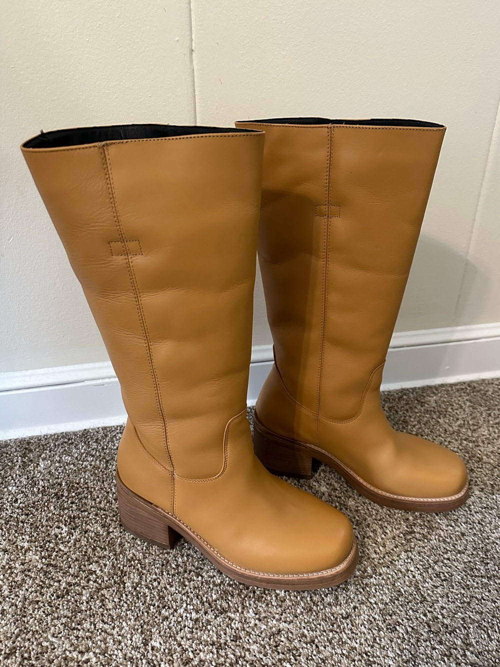 dingo Vagabond Leather Knee Boot in Tan - Picture 6 of 11